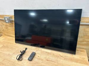 lot 54 image: PANASONIC 42 Full HD LCD Display (TH42LFE6U)