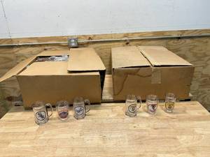 lot 81 image: Large Lot of MLBNFL Etc... Decorated Plastic Cups and Mugs