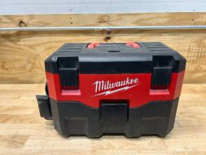 lot 84 image: MILWAUKEE 18V WetDry Vacuum (Vacuum Only)