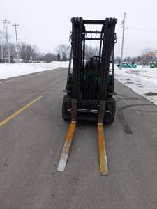 lot 4 image: 2014 Mitsubishi FG25N LP Forklift