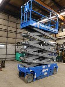 lot 6 image: 2014 Genie GS3232 Scissor Lift