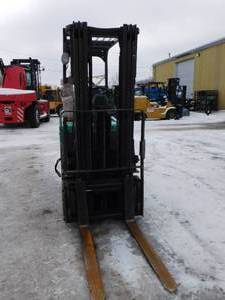 lot 18 image: 2002 Mitsubishi FBC15K Electric Forklift