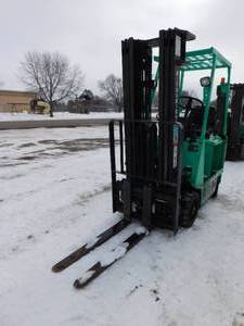lot 20 image: 1994 Mitsubishi FBC15 Electric Forklift