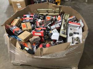 Gaylord full of Assorted Door Knobs, Handles and hardware Various Models and Conditions customer returns See Pictures