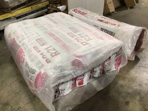 Pallet with Owens Corning  R-21 Kraft Faced Fiberglass Insulation Batt 15 in. x 93 in. 6 pkgs not used see pictures