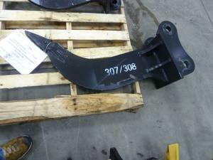 lot 65 image: LANDHERD Mini Excavator V Ripper Tooth Cat  307
