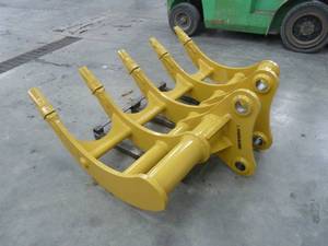 lot 69 image: LANDHERD HD Excavator Rake Cat 312