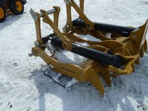 lot 53 image: LANDHERD Excavator Thumb Cat 315