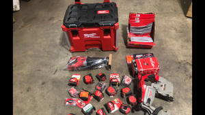 lot 9 image: Lot of Assorted Milwaukee Tools and Storage  items varios models and conditions customer returns  See Pictures