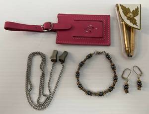 lot 74 image: Group Of Misc. Vintage Items Including Miniature Pen And Pencil Set, Swarovski Crystal Luggage Tag And More