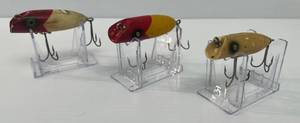 lot 92 image: Vintage Wooden Fishing Lures