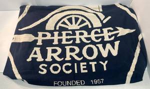 lot 99 image: Vintage Pierce Arrow Society Blacket