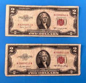 lot 128 image: Two 1953 Red Seal Two Dollar Notes United States Of America