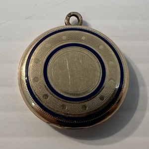 lot 164 image: Antique Gold Shell Elgin American Mfg. Co. Early 1900s Pocket Locket (Gold Karat Unknown) 7 Grams