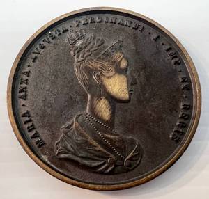 lot 178 image: Vintage Mid Century Maria Anna Augusta Ferdinandi Medallion 3