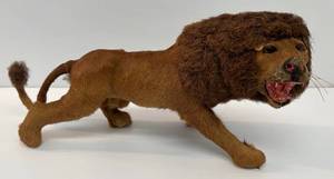 lot 194 image: Anrique 17 Lion Made Of Real Hair