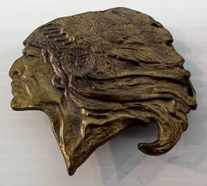 lot 198 image: Vintage Brass Indian Head Belt Buckle