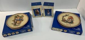 lot 253 image: Group Of Vintage Items Including M.J. Hummel Goebel 1977, 1978 Relief Plates And Two Hallmark Keepsake Ornaments