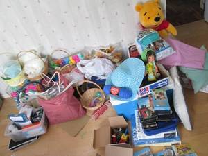 lot 64 image: Huge Assortment of craft supplies, ...