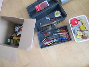 lot 66 image: 16 Plano grab n go toolbox with mi...