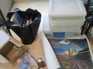 lot 82 image: Vintage dollhouse furniture, reader...