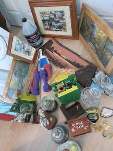 lot 89 image: Wooden John Deere birdhouse, painti...