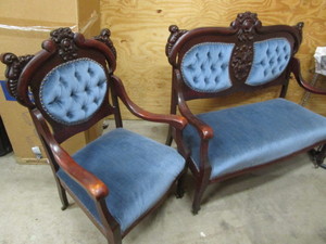 lot 6 image: Antique Parlor Set
