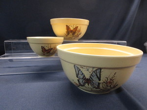lot 13 image: Treasurecraft Nesting Bowls