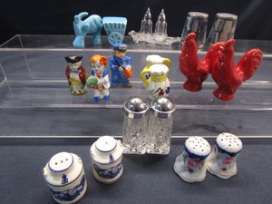 lot 23 image: Salt & Pepper Shakers
