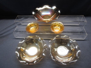 lot 27 image: Carnival Bowls & Dessert Plates