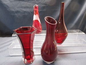 lot 28 image: Ruby Vases