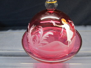 lot 103 image: Vintage Butter Dish - Hand Painted