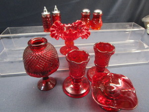 lot 121 image: Fairy Lamp, Candy, Votives