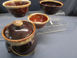 lot 132 image: Bean Pot, Bowls, Casserole