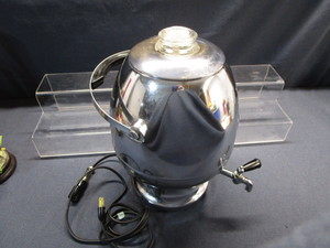 lot 140 image: HB Coffee Maker  Server