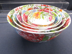 lot 145 image: Colorful Nesting Bowl Set