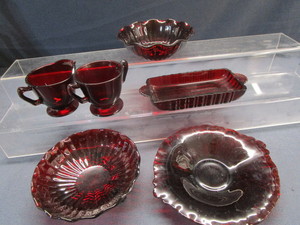 lot 147 image: Ruby Dishes