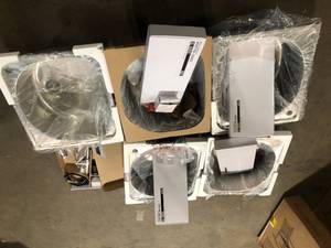 Lot of Mixed Assorted Plumbing Bathroom Items   Customer Returns See Pictures