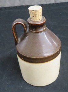 lot 20 image: ANTIQUE 2 TONED JUG