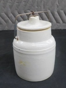 lot 21 image: ANTIQUE CROCK FROM WESTERN STONEWARE