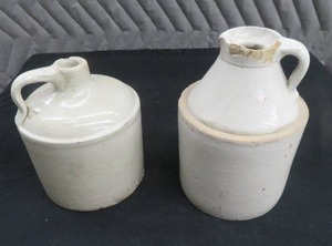lot 22 image: VINTAGE STONEWARE JUG