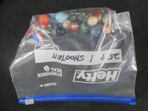 lot 64 image: VINTAGE MARBLES