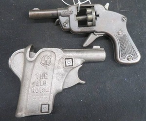 lot 72 image: 2 VITAGE CAP GUNS