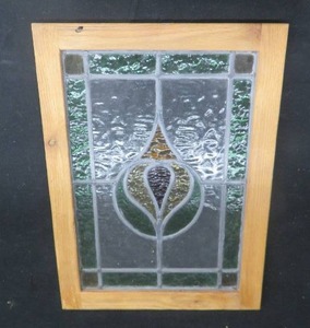 lot 81 image: STAINED GLASS WINDOW
