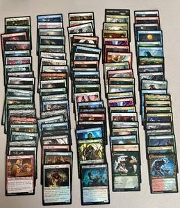 Lot of 100 MTG Innistrad Midnight Hunt Cards-Includes 60 Common and 40 Uncommon, 2 Foil