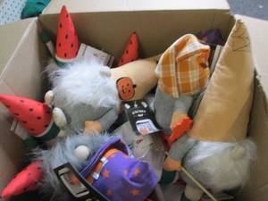 18 weighted gnomes...