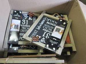 13 tabletop easel signs ...