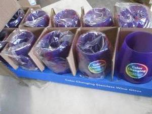 Box of 10 Color Changing Stemless 3...