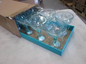 Box of 8 Acrylic  Margarita Glasses...