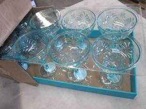 Box of 8 Acrylic  Margarita Glasses...